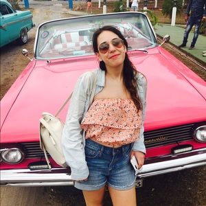 Meet your Posher, Jenna